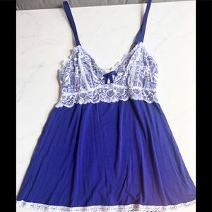 NWOT Gorgeous fleurt soft lace camisole